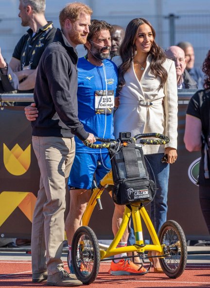  Harry y Meghan animaron a los participantes en los juegos.