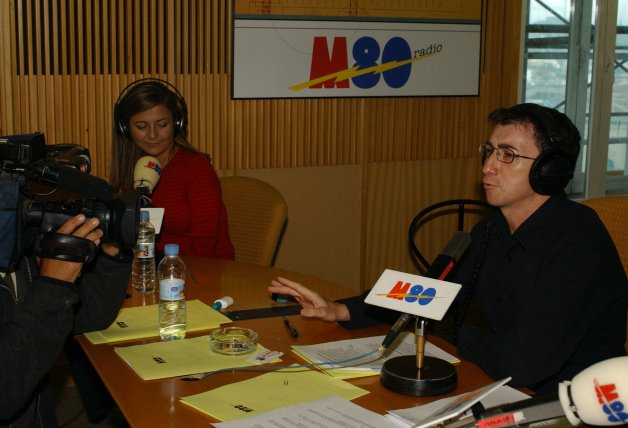 Pablo y Laura se conocieron en la radio.