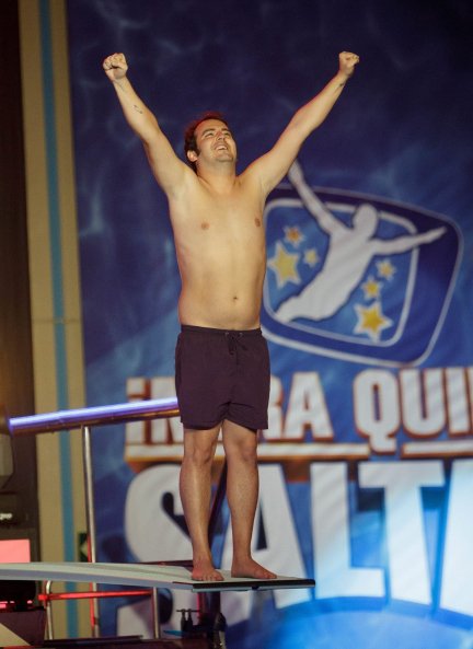 Aarón Guerrero se tiró a las piscinas de 'Mira quién salta'.