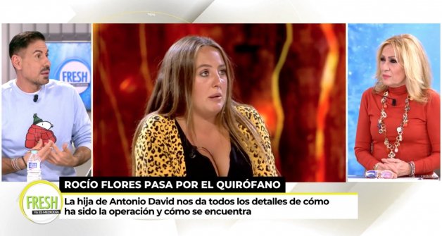 Rosa Benito ha podido repasar los múltiples cambios físicos que ha hecho Rocío Flores en este tiempo (Telecinco).