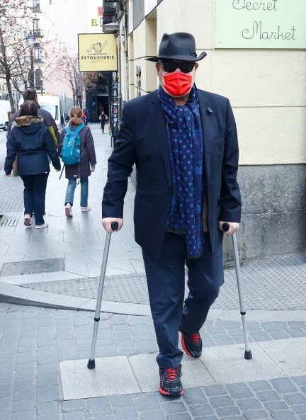Antonio Resines, en un reciente paseo por las calles de Madrid.
