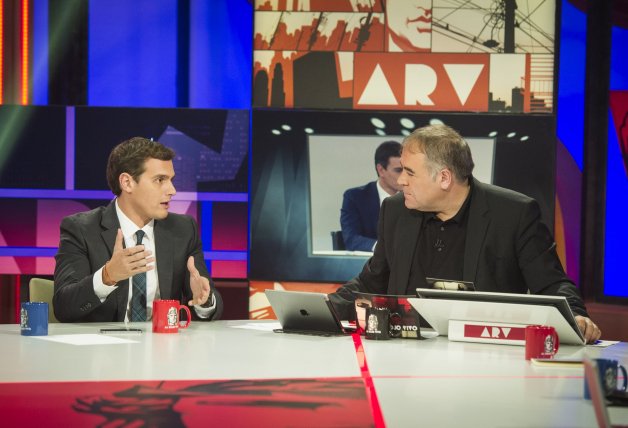 Ferreras triunfa con su programa. Aquí, entrevistando a Albert Rivera.