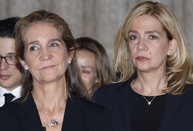 Elena y Cristina siguen tieniendo una magnífica relación con su padre.