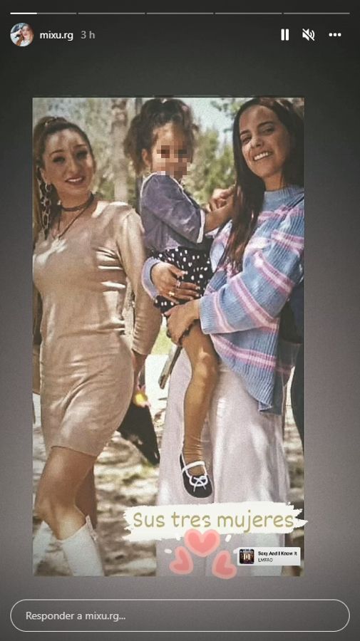 Gloria Camila ha posado junto a Michu y su sobrina, María del Rocío (@mixu.rg).