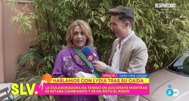 Lydia Lozano comenta en directo su accidente doméstico (Sálvame Diario).