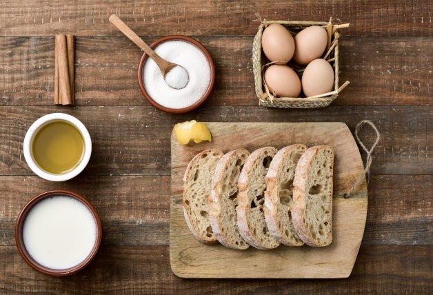 Toma buena nota de lo que necesitas para preparar las torrijas.