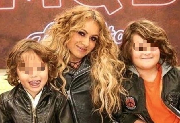 Paulina Rubio junto a sus dos hijos: Andrea Nicolás y Eros.