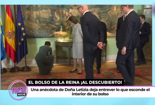 El programa de Sonsoles Ónega se hacía eco de la imagen del bolso de Letizia.