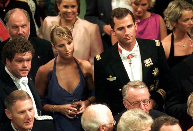 Eva, guapísima, con Felipe de Borbón durante la boda de Haakon y Mette-Marit.