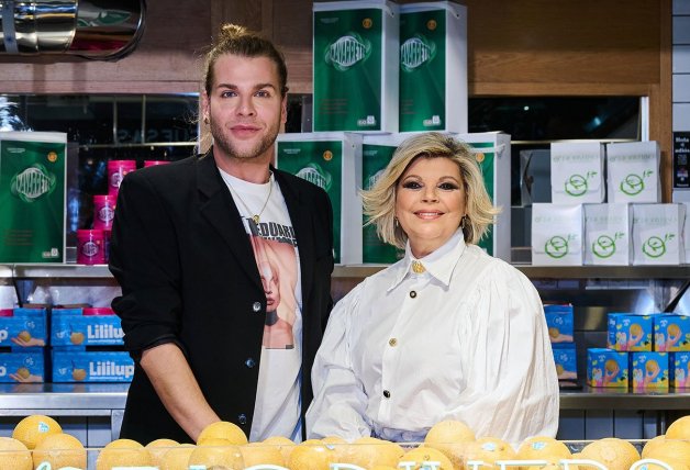 Eduardo Navarrete y Terelu Campos, en el mercado de San Antón.