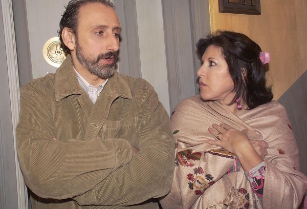 Loles León junto a José Luis Gil, su marido en la ficción.