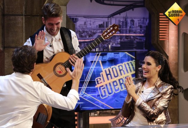 Pilar Rubio y Sergio Ramos en 'El Hormiguero'.