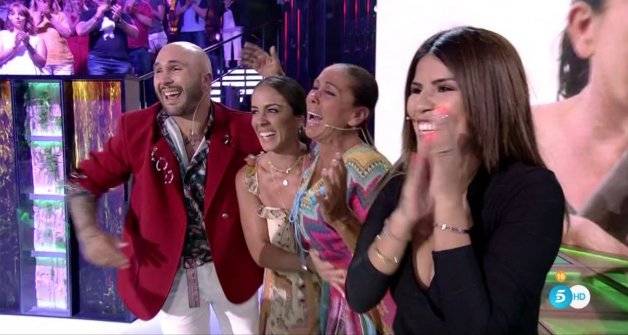 Kiko Rivera, Anabel Pantoja, Isabel Pantoja e Isa P en la gala de Supervivientes 2019.