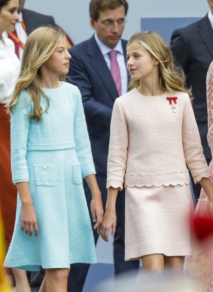 Las hijas de Felipe VI y Letizia el Día de la Hispanidad en 2019