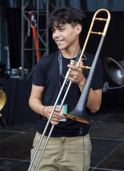 Alexander, de 18 años, es un virtuoso del trombón.