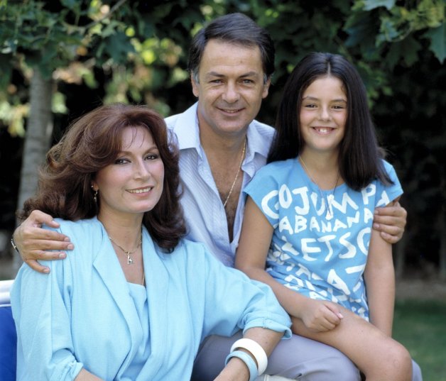 Rocío Jurado y Pedro Carrasco con su hija, Rociíto.