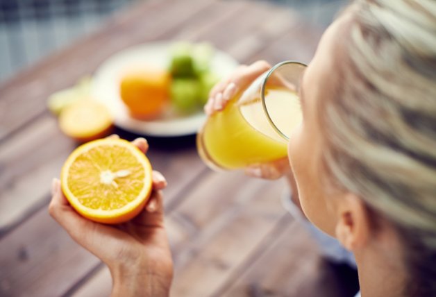 La vitamina C es una aliada de tu piel.