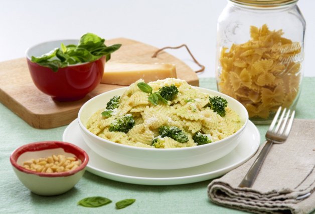 Pasta con pesto de brócoli.