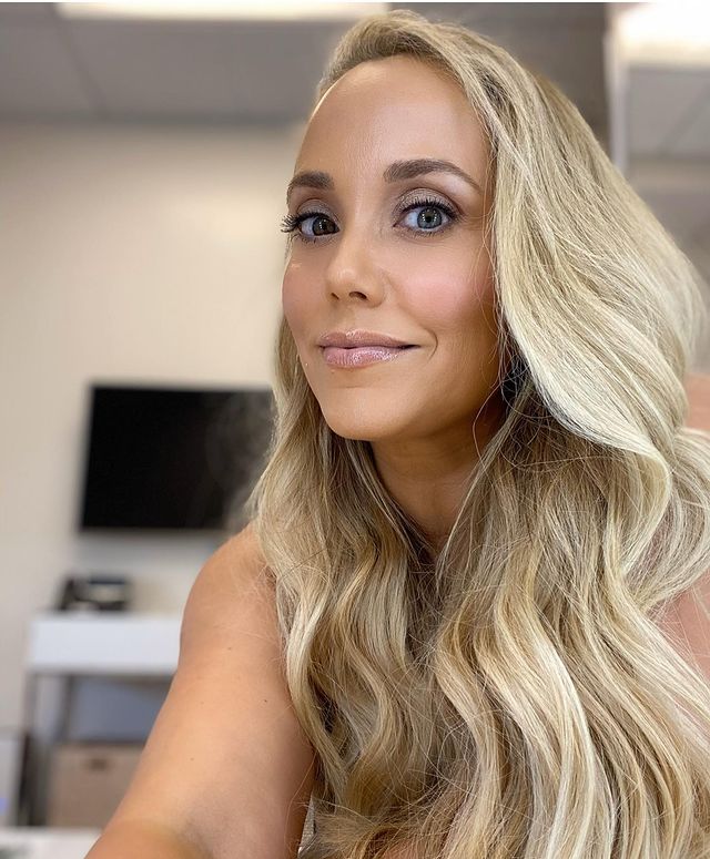 Elizabeth Berkley era, y sigue siendo, guapísima.