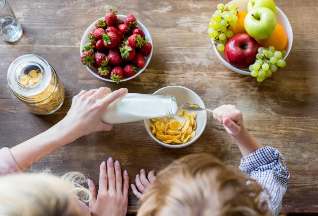Enseña a los niños a comer bien con nuestros consejos y recetas fáciles para niños.