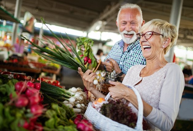 Una alimentación variada exenta de grasas y azúcares ayuda a la prevención del Alzheimer.