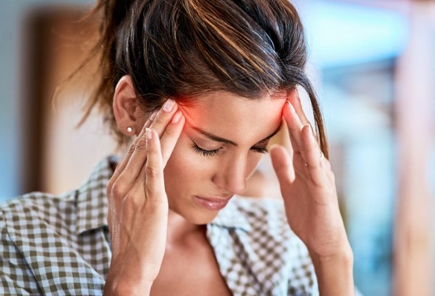 La cefalea tensional produce dolor a ambos lados de la cabeza.
