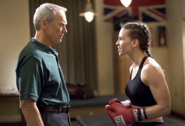 Clint y Hillary Swang en una escena de “Million dollar baby”, por la que la intérprete también se hizo con un Oscar a Mejor Actriz. 