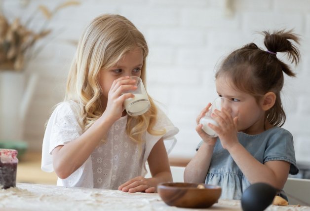 La leche es muy beneficiosa en la etapa de crecimiento.