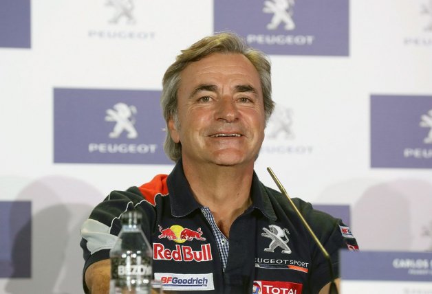 Carlos Sainz durante la presentación del Team Peugeot Total, el 19 de diciembre de 2017.