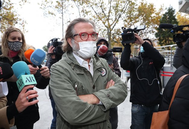 Pepe Navarro a su llegada por el impago de la pensión para Alejandro Reyes.