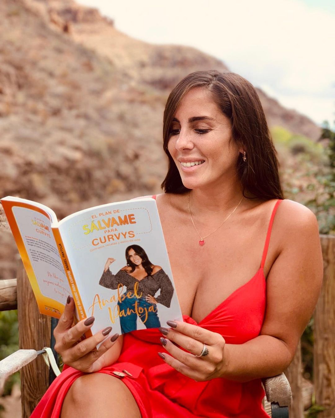 Anabel Pantoja ha publicado un libro.