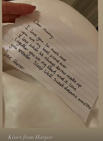 El amoroso mensaje que recibió Victoria de su hija pequeña, con una letra muy bonita