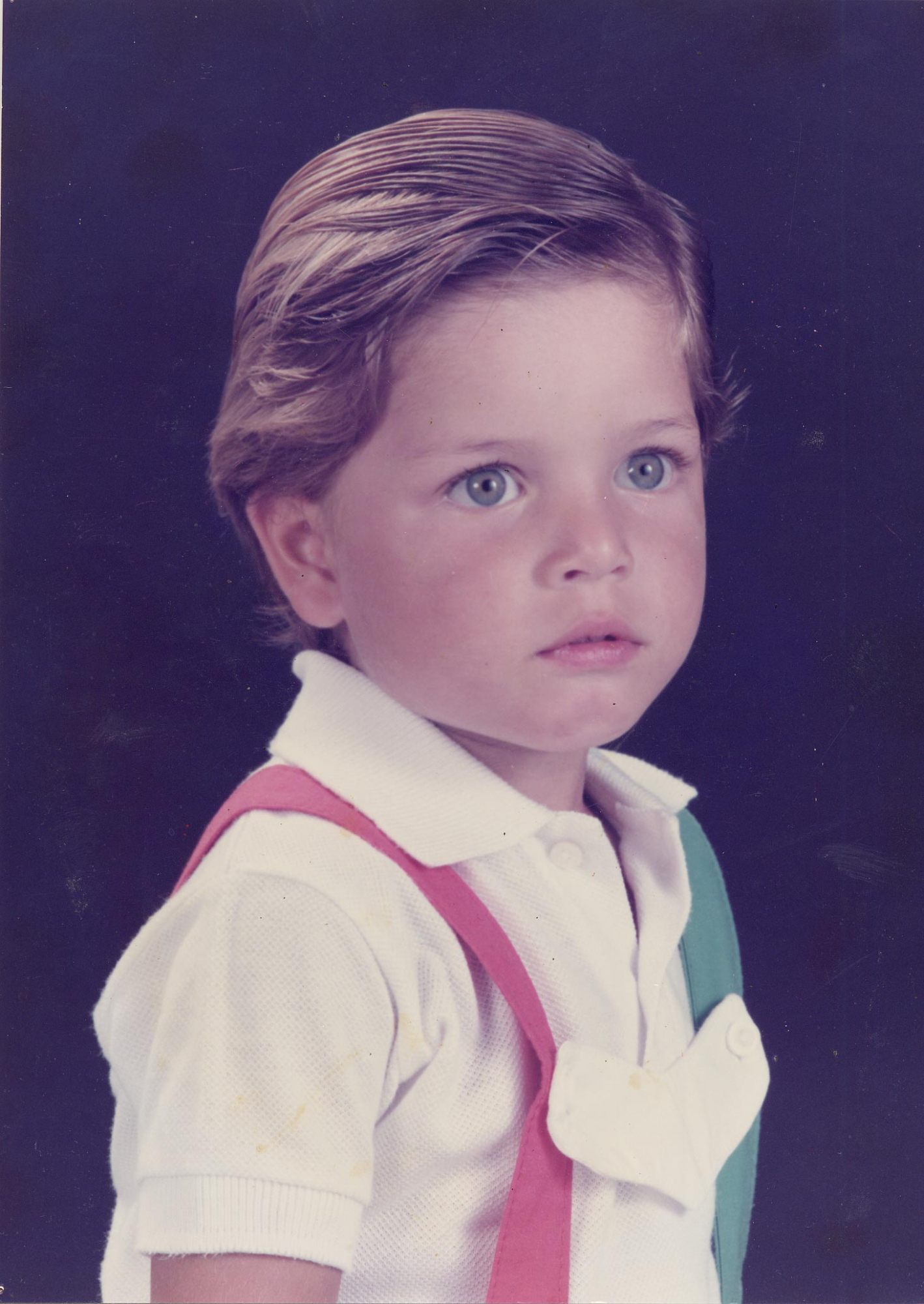 Desde bien pequeño, Manuel enamoraba con su mirada.