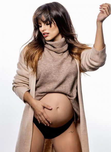 Así de estupenda luce su embarazo la actriz Sara Sálamo, pareja del futbolista Isco.