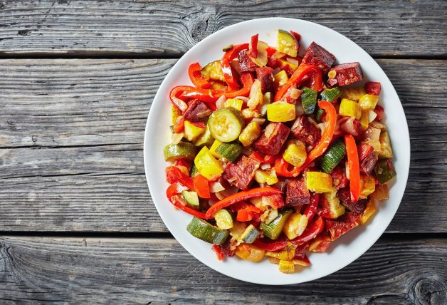 Dejar bases de verduras preparadas es una buena manera de cuidarse.