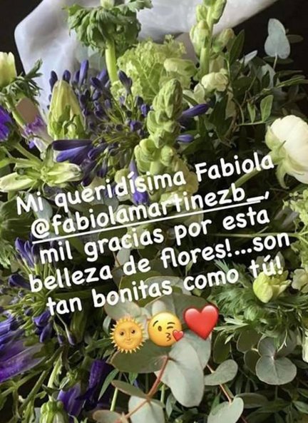 Fabiola Martínez le envía flores a Paloma Cuevas