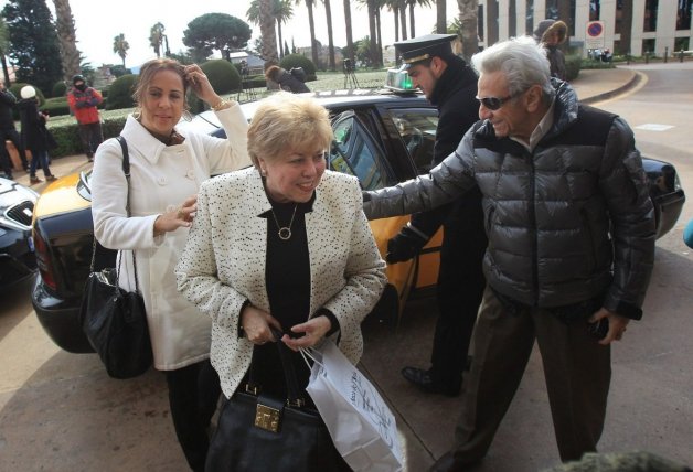 Lucy Mebarak junto a sus padres, William y Nidia. Son una familia muy unida. 