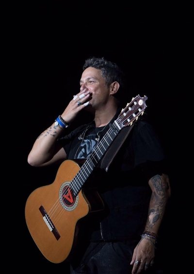 alejando-sanz-compositor_10_400x566