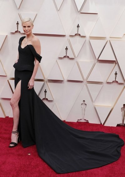 charlize-theron-vestido-oscar-2020_10_400x566