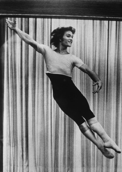 patrick-swayze-ballet_10_400x566