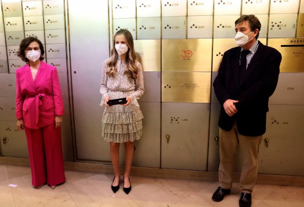 Luis García Montero, junto a la princesa Leonor y Carmen Calvo, en un acto en 2021.