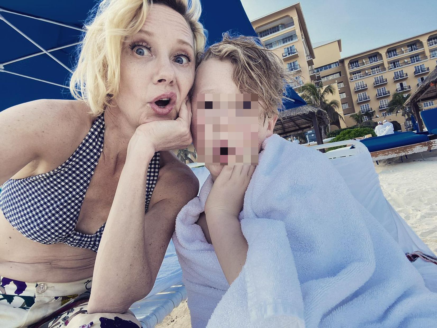 Anne Heche y su hijo pequeño, Atlas, en una foto de su Instagram (@anneheche)