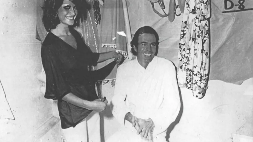 María Edite junto a Julio Iglesias.