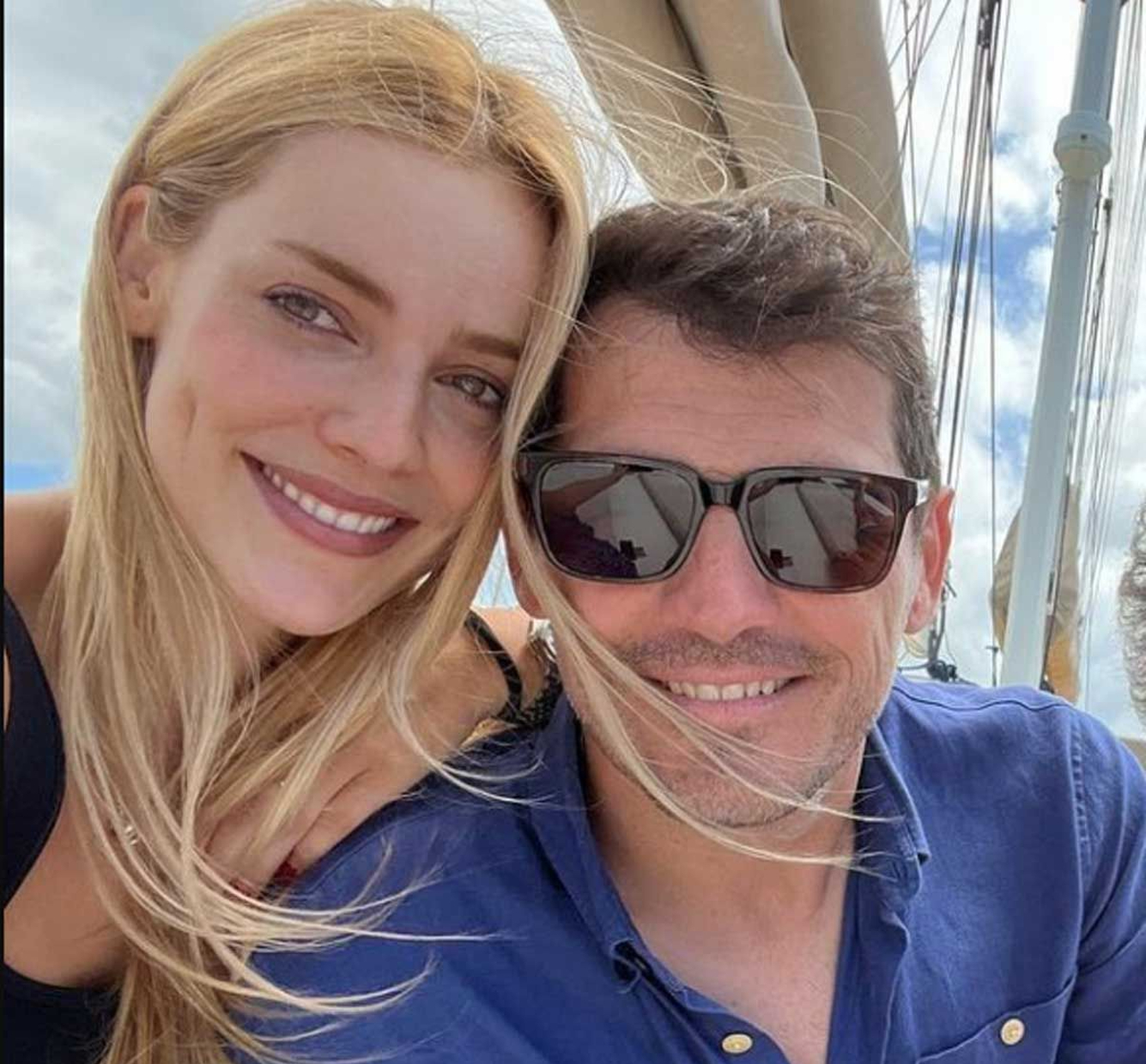 Alejandra Onieva junto Iker Casillas en una foto de Instagram.