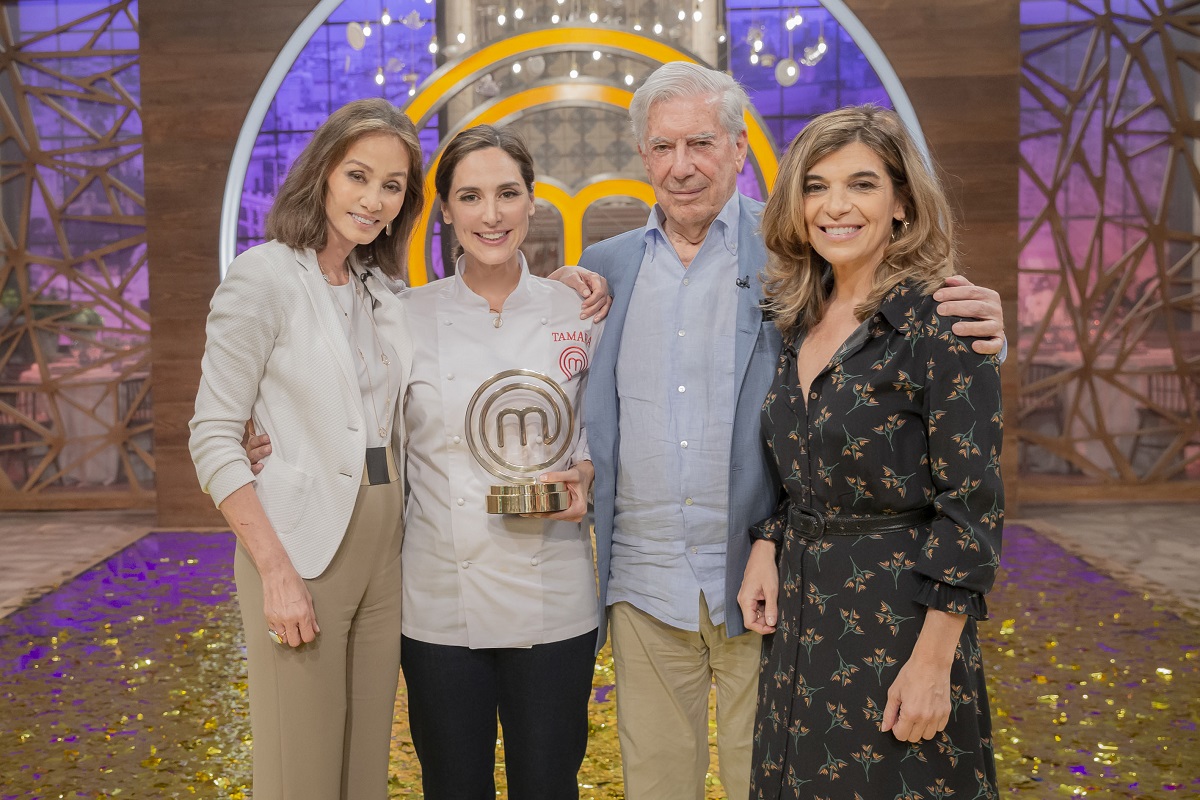 En la final de 'MasterChef Celebrity', Tamara estuvo arropada por Isabel Preysler, Mario Vargas Llosa y su hermana Xandra.