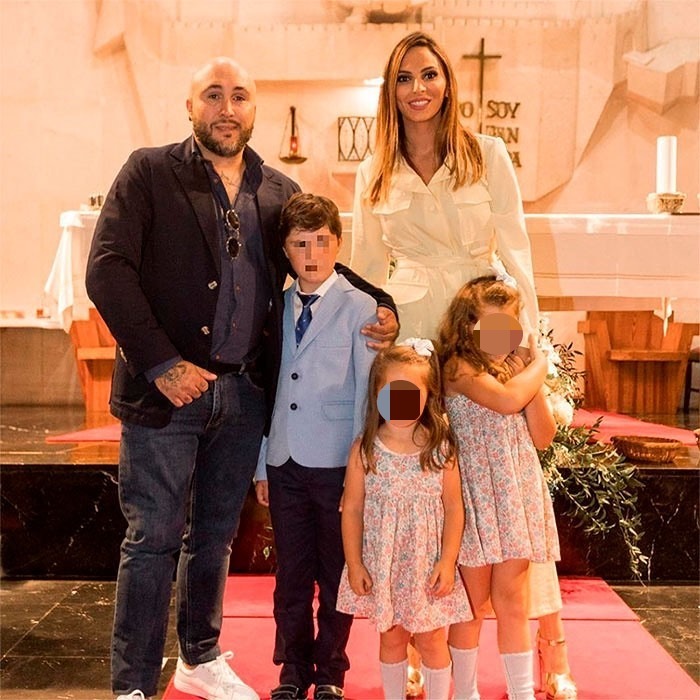 La comunión de Francisco, celebrada en Vitoria, fue un precioso momento para unir a la familia.