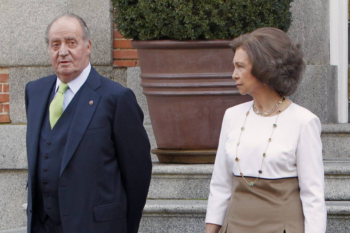 Juan Carlos I le habría pedido matrimonio a Corinna estando casado con la reina Sofía.