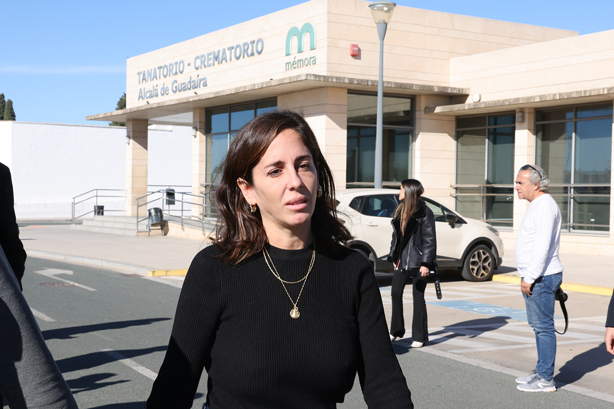Anabel Pantoja at the funeral home when her father died.