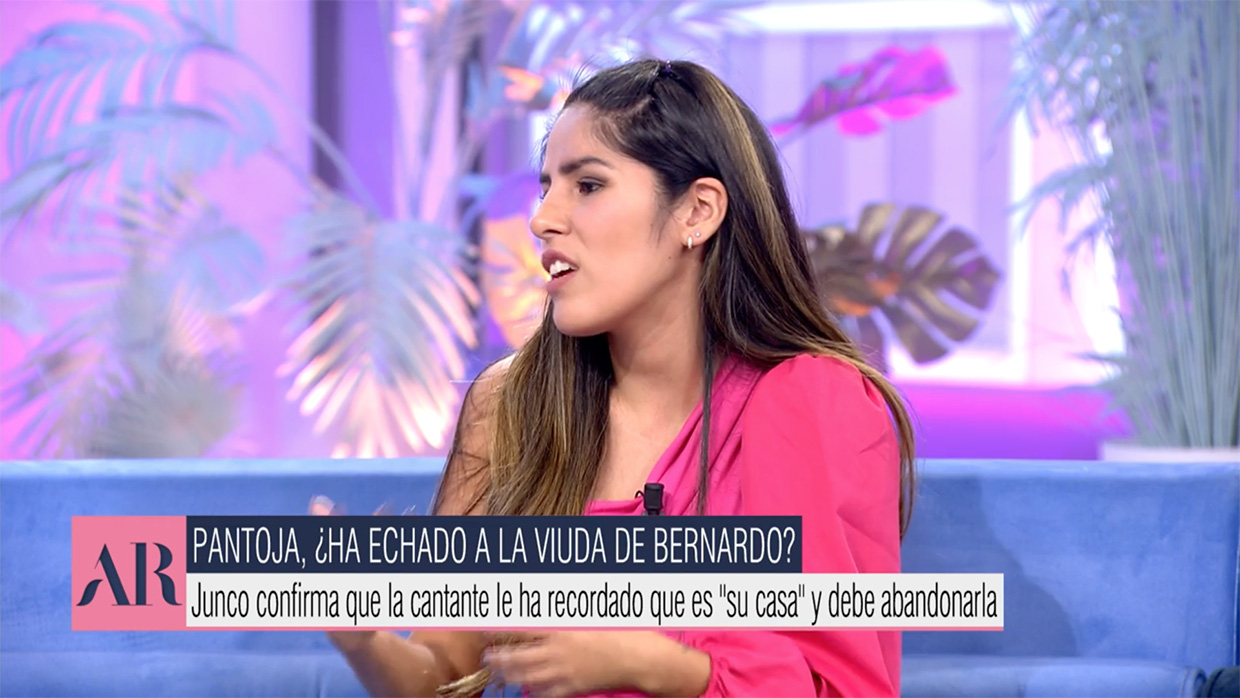Isa Pantoja defending Isabel Pantoja at the Ana Rosa event