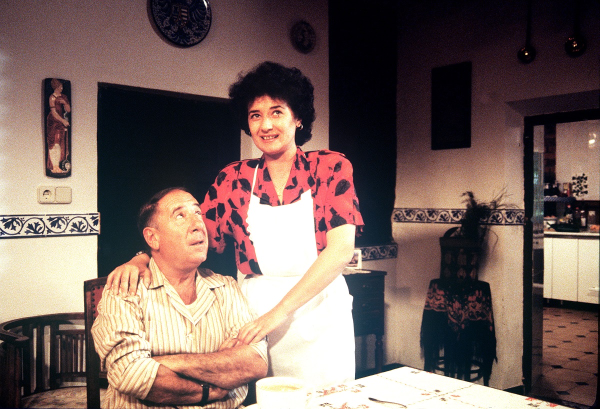 Beatriz Carvajal y Alfredo Landa en 'Lleno, por favor'.